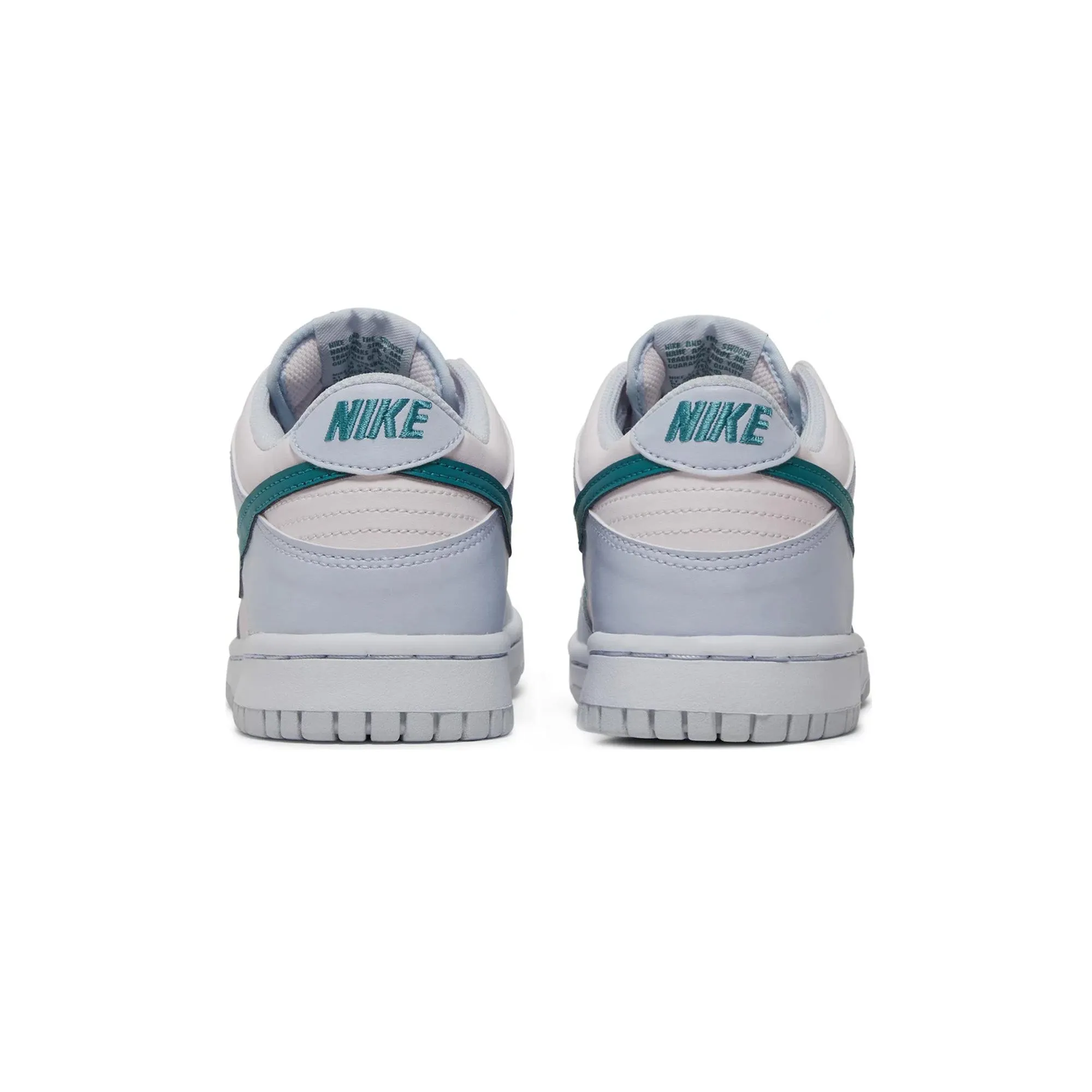 Non Compression Upper Bold Outsole Geometry Nike Dunk Low 'Mineral Teal' GS (2022)