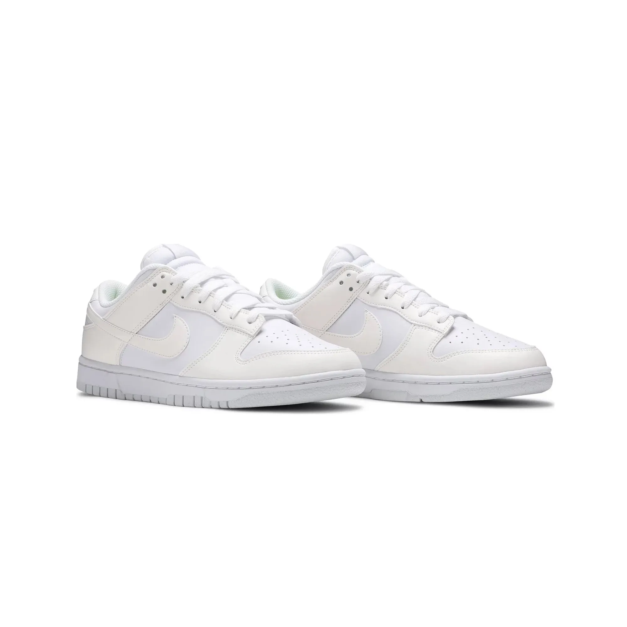 Ergonomic form Nike Dunk Low Next Nature 'Sail' Women's (2021)