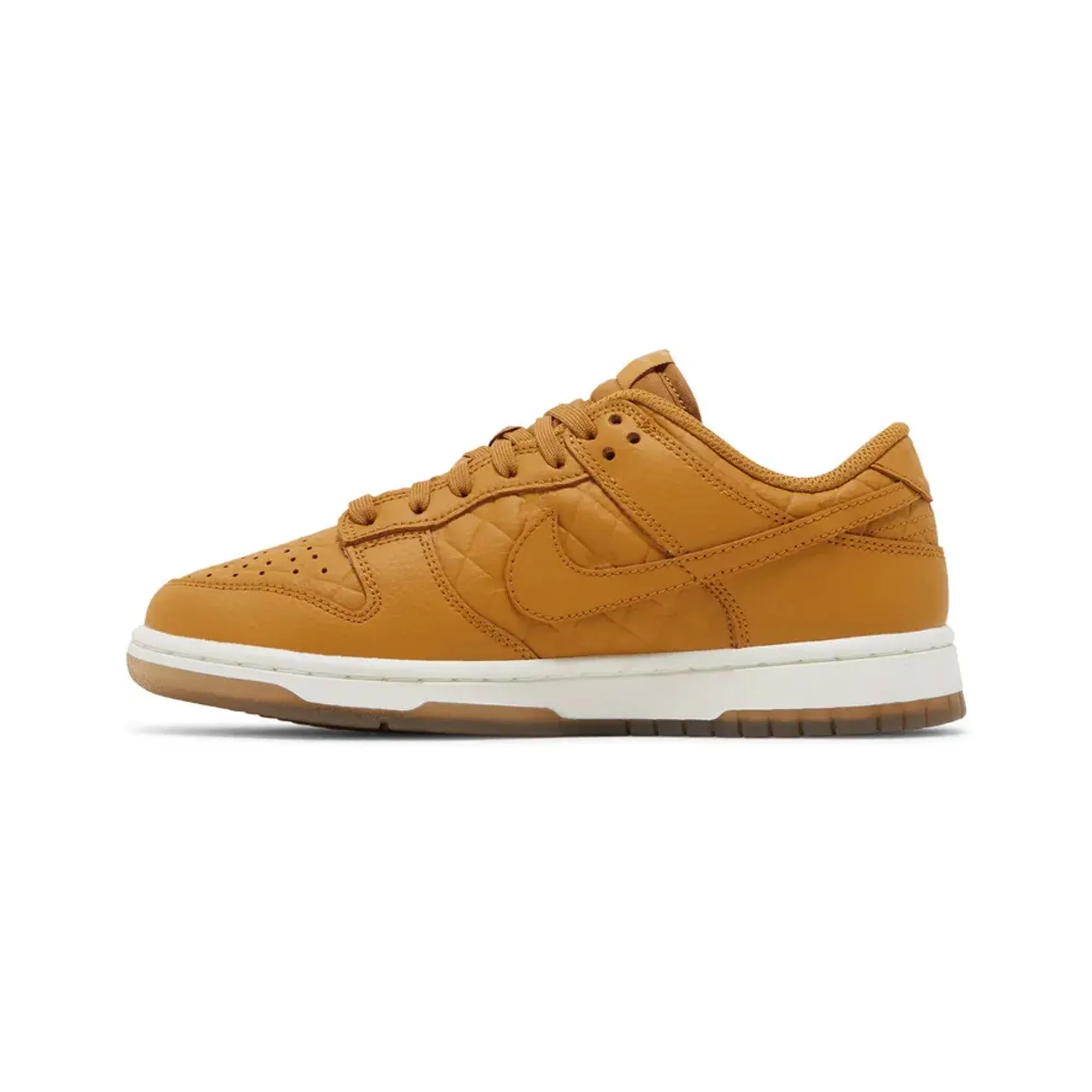 Nike Dunk Low Quilted 'Wheat' W (2022) Zip   Up Style