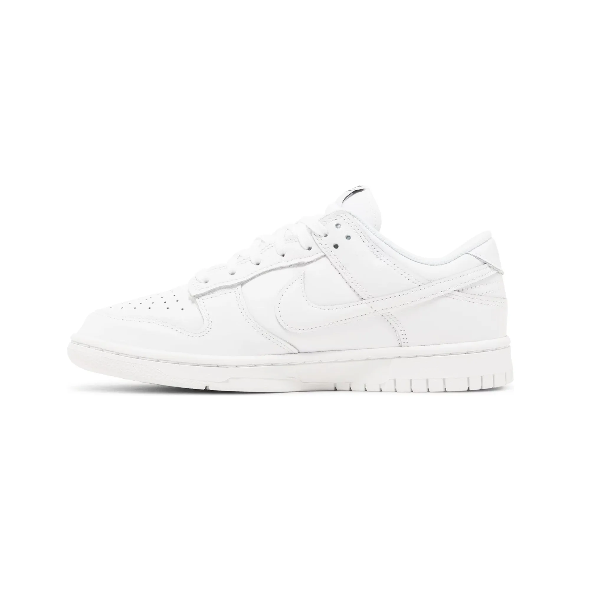 Traction Lug Configuration Non Restrictive Fit Nike Dunk Low 'Triple White' Women's (2021)