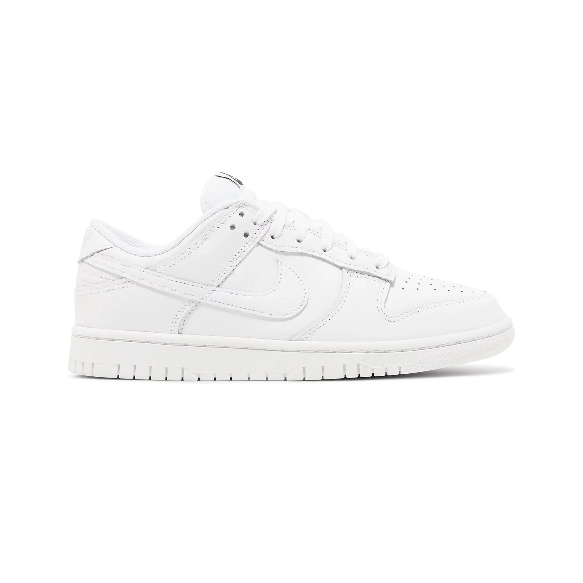 Slip-resistant ease Ultra Responsive Cushioning Nike Dunk Low 'Triple White' Women's (2021)