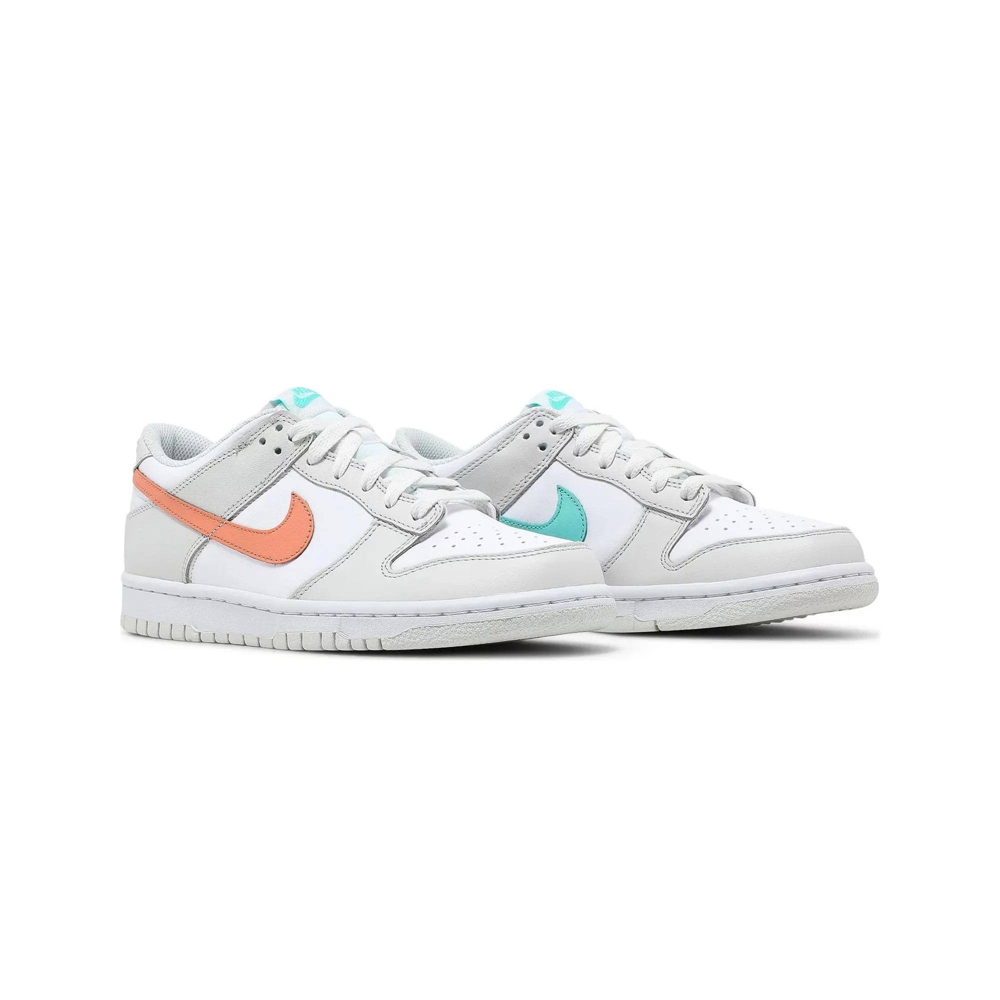 Structured Feel Running Shoes Nike Dunk Low 'Tropical Twist' GS (2021)