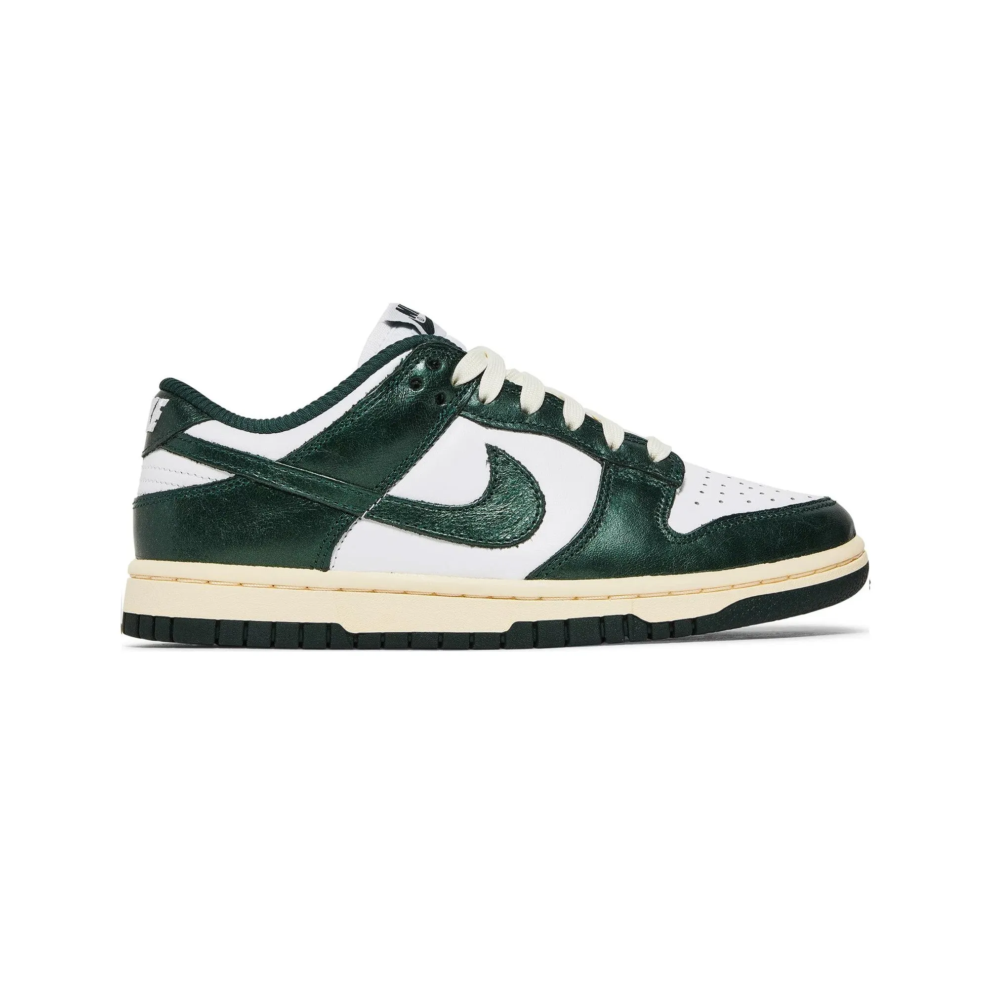Easy Styling Balanced Walk Nike Dunk Low 'Vintage Green' Women's (2022)