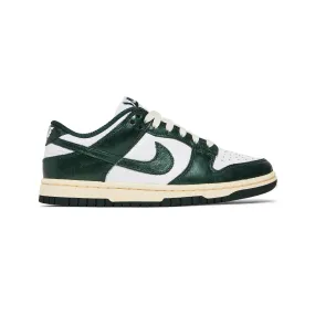 Easy Styling Balanced Walk Nike Dunk Low 'Vintage Green' Women's (2022)