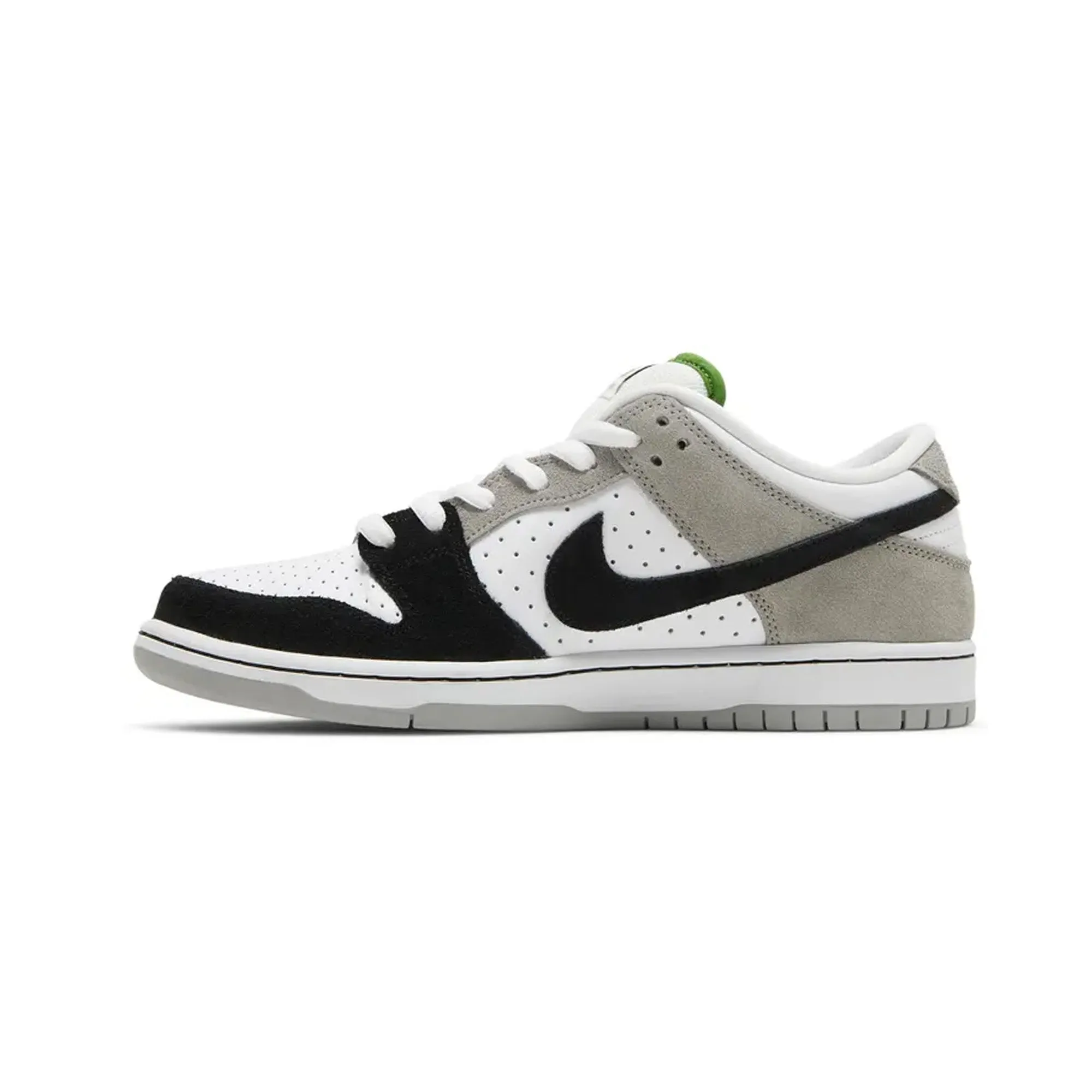 Impact Dispersal Nike SB Dunk Low 'Chlorophyll' (2022)