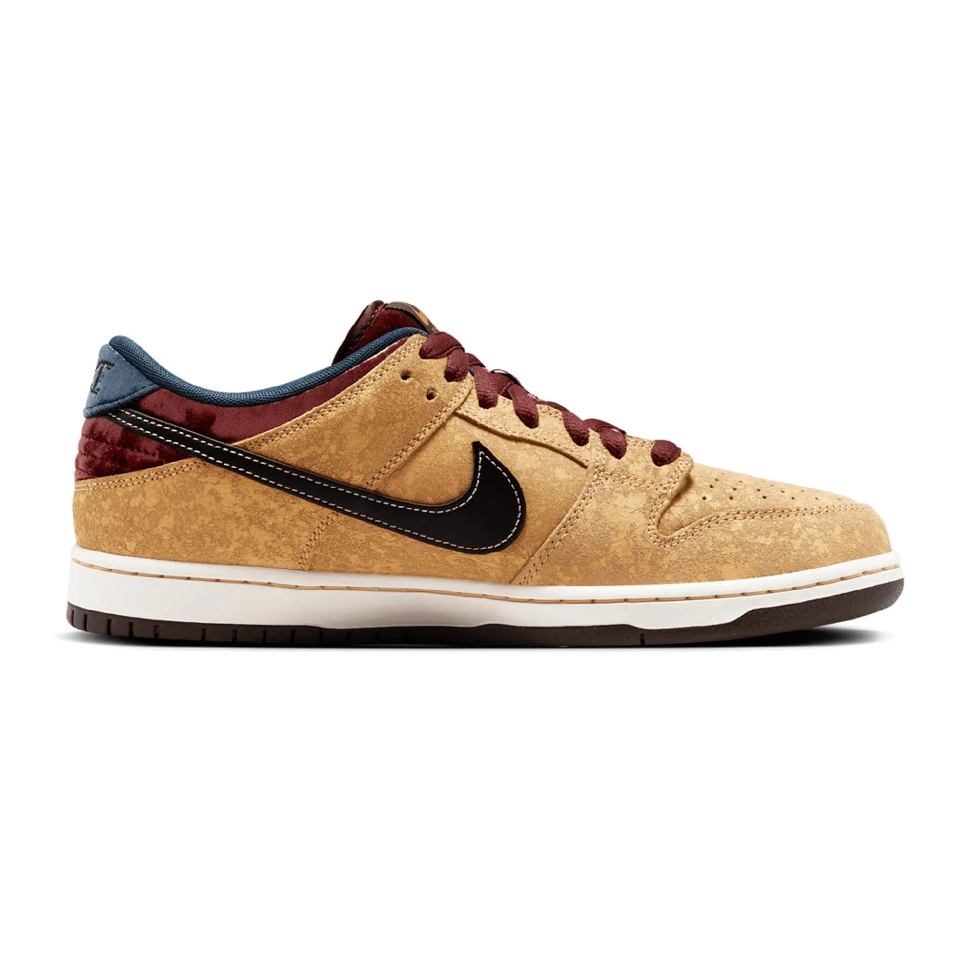Nike SB Dunk Low 'City of Cinema' (2024) Flexibility Boost