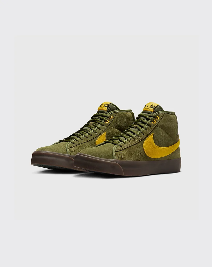 Log Hike Morning Walk Nike SB Zoom Blazer Mid x Antihero Shoe