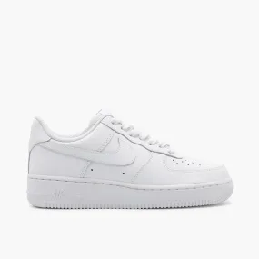 Chase Step Nike Women's Air Force 1 '07 / White