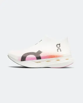 Cloudboom Strike LightSpray - White/Raspberry Relax Wear Breathable Design