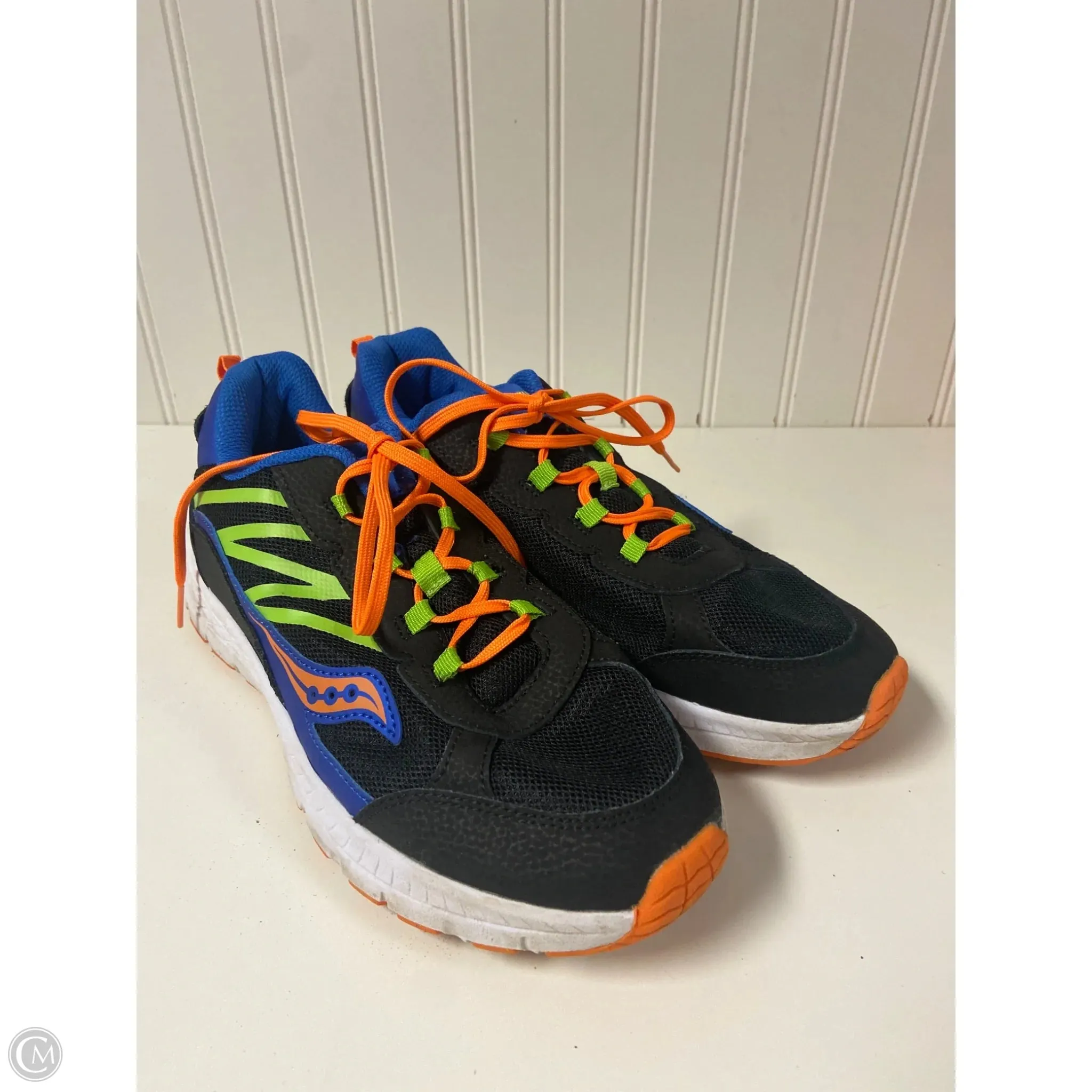 Stay Cool Low Step Shoes Athletic By Saucony In Black & Orange, Size: 7