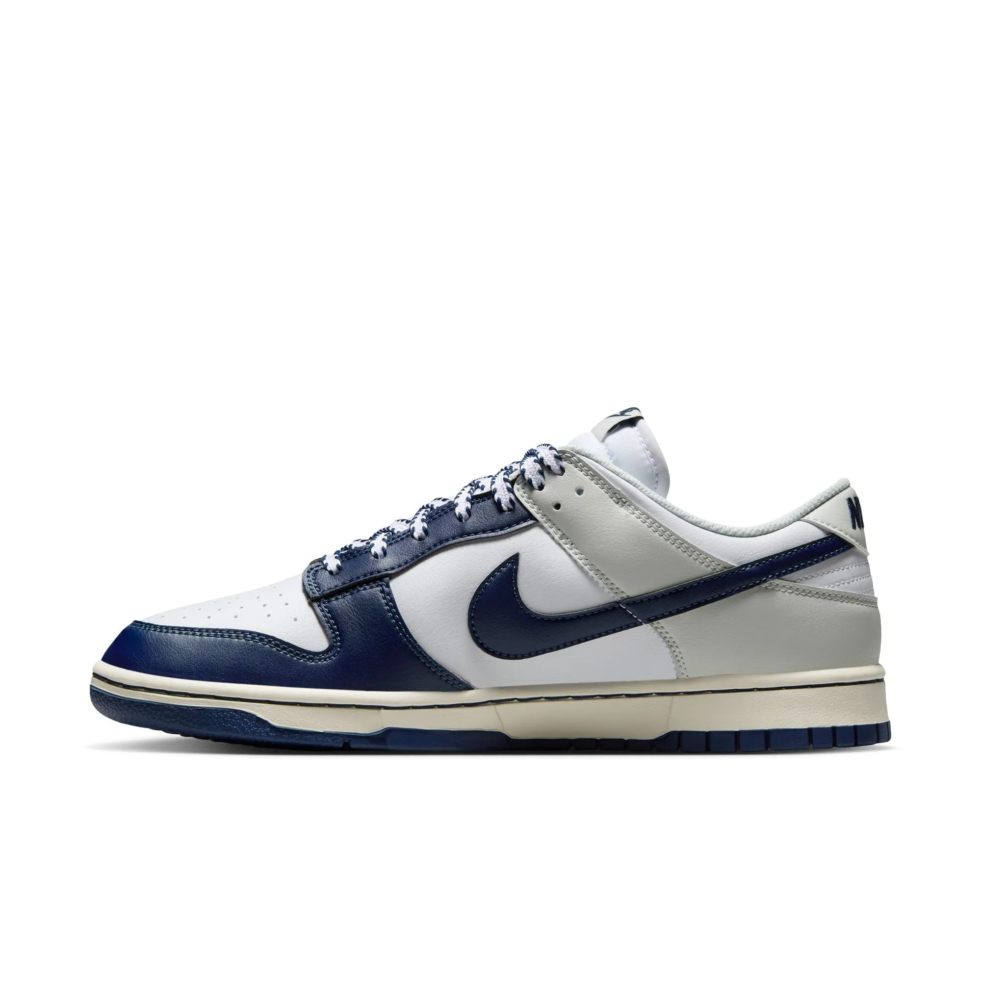 Nike Dunk Low Retro Valley Hike Simple Motion