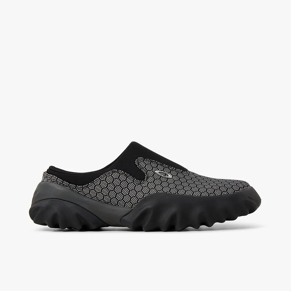 Motion Balance Star Hike Oakley Factory Team Nubuck Chop Saw Mule - Honeycomb Black