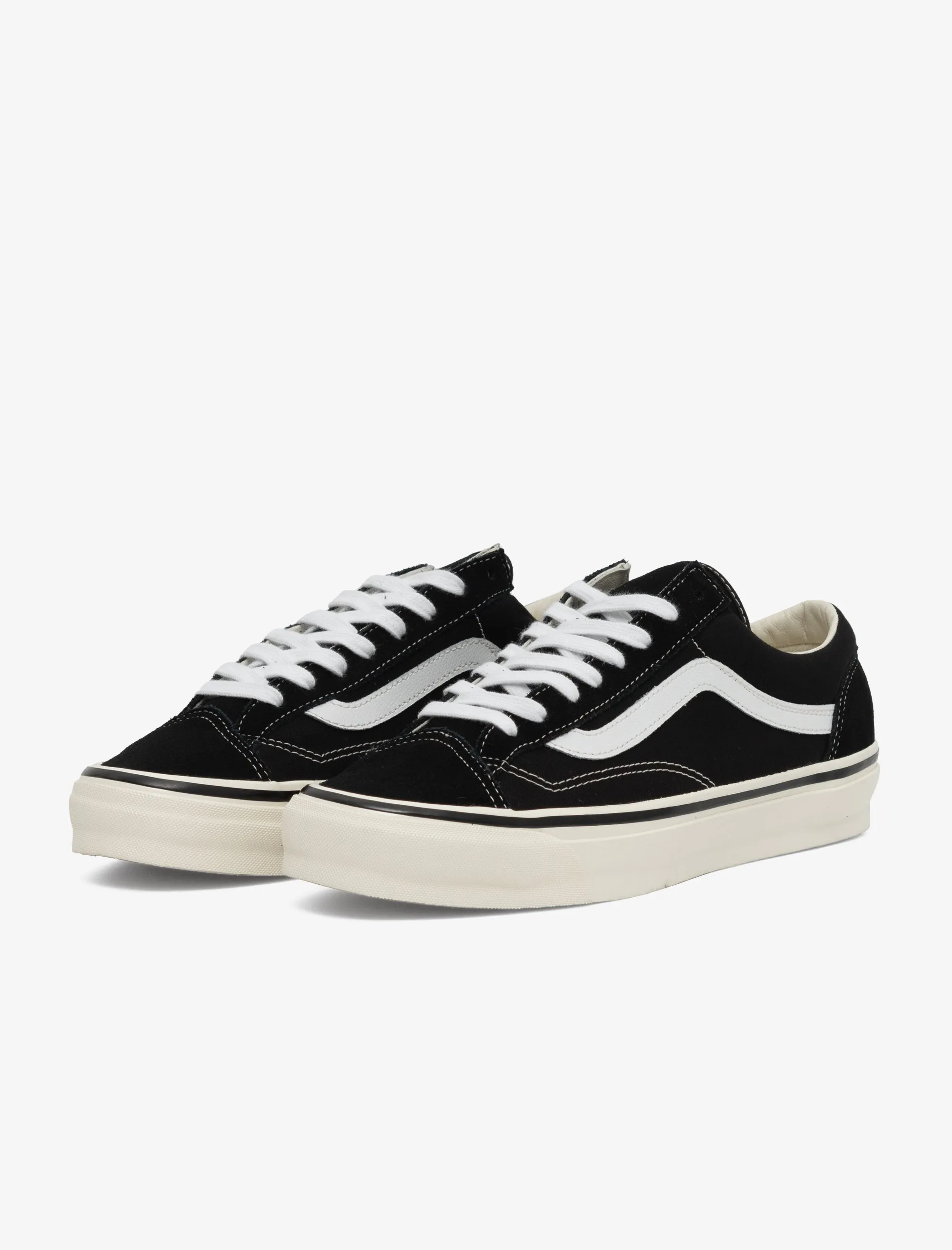 Old Skool 36 LX (Black/White) Warm Feet Cushion Grip