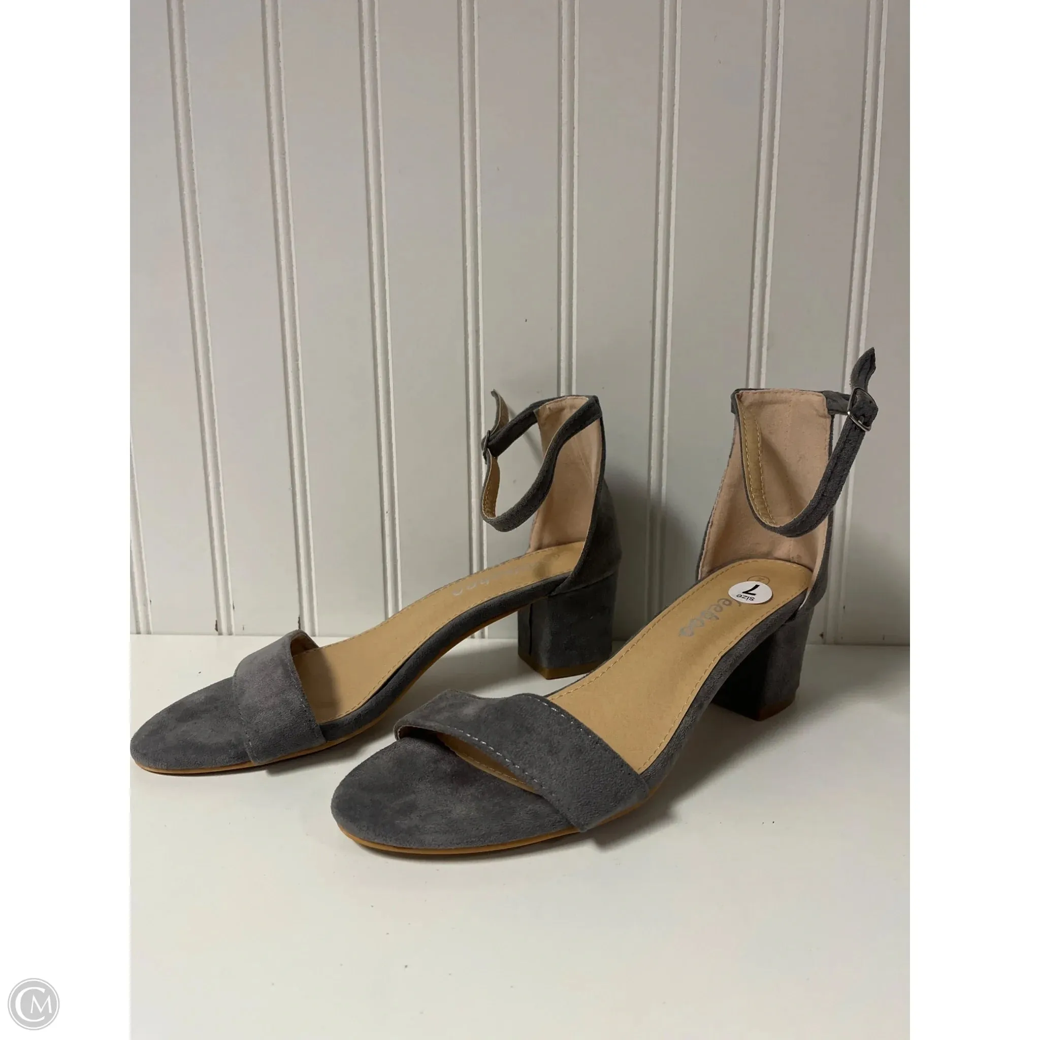 Sandals Heels Block By Clothes Mentor In Grey, Size: 7 Refined Mood Plan Step