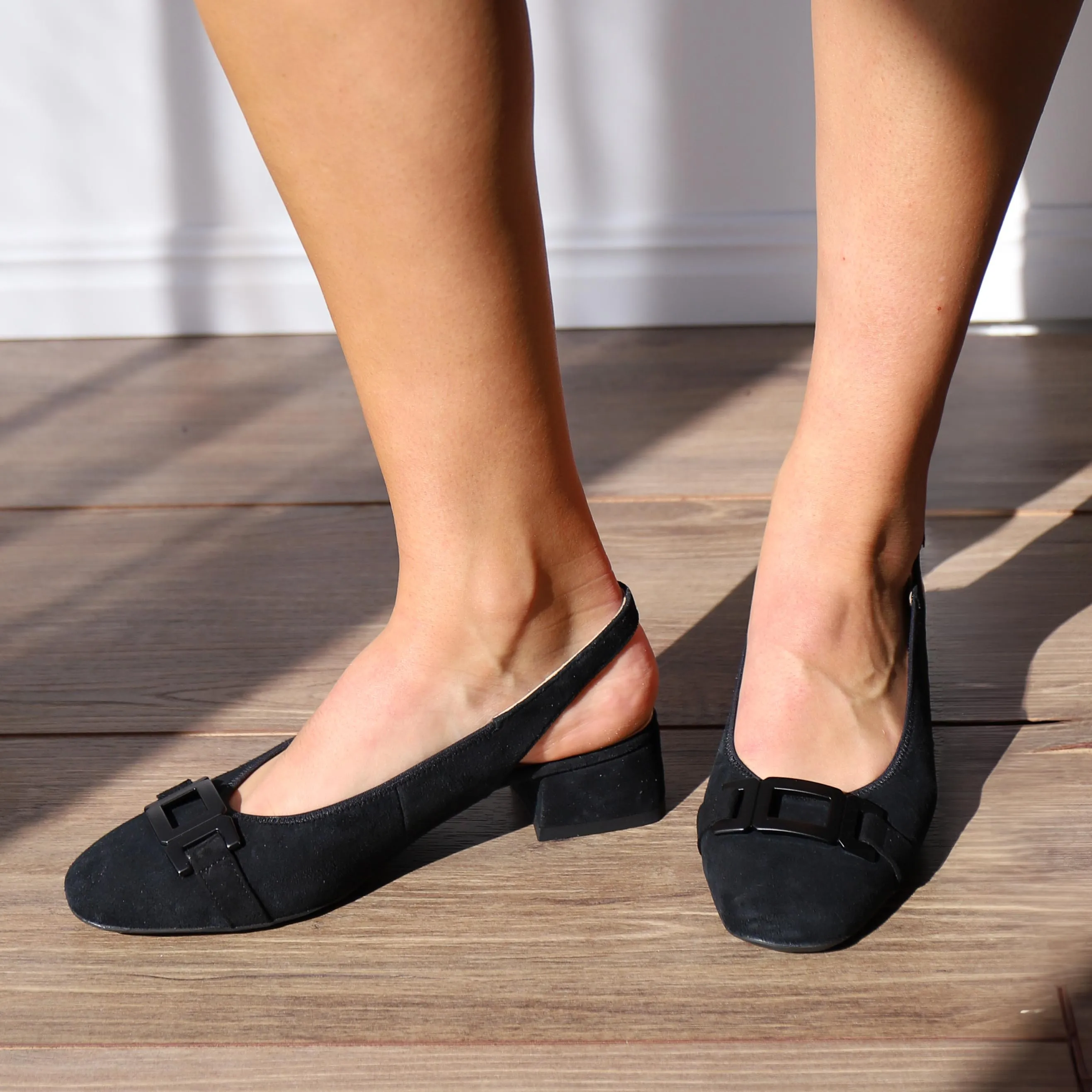 Supportive 20404 Black Suede