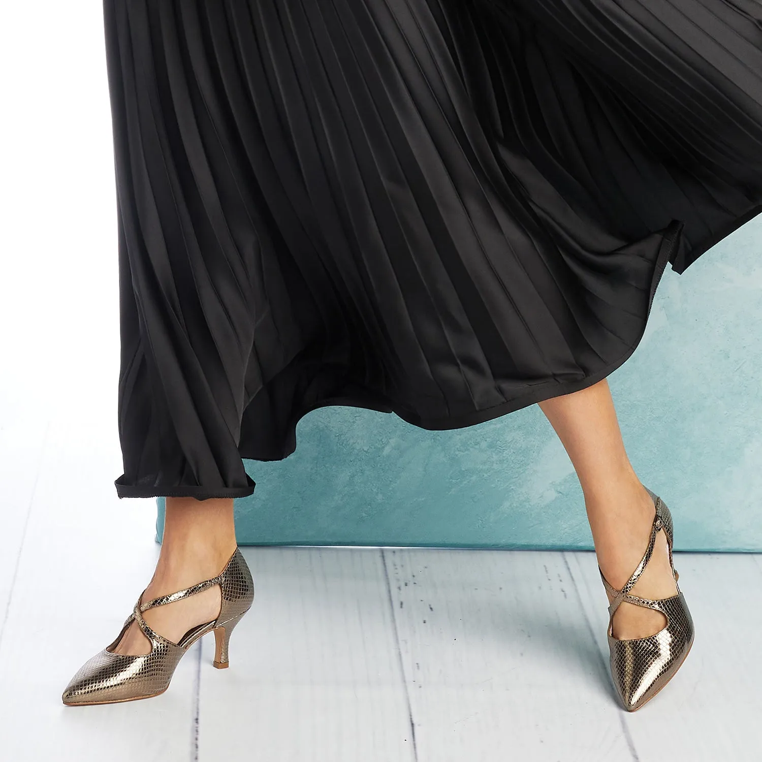 Dry Feet Subtle Form Cecilia: Bronze Snake Print Leather