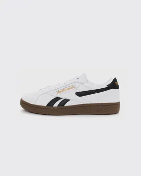 Reebok Club C Grounds UK Shoe - White/Gum Cozy Design