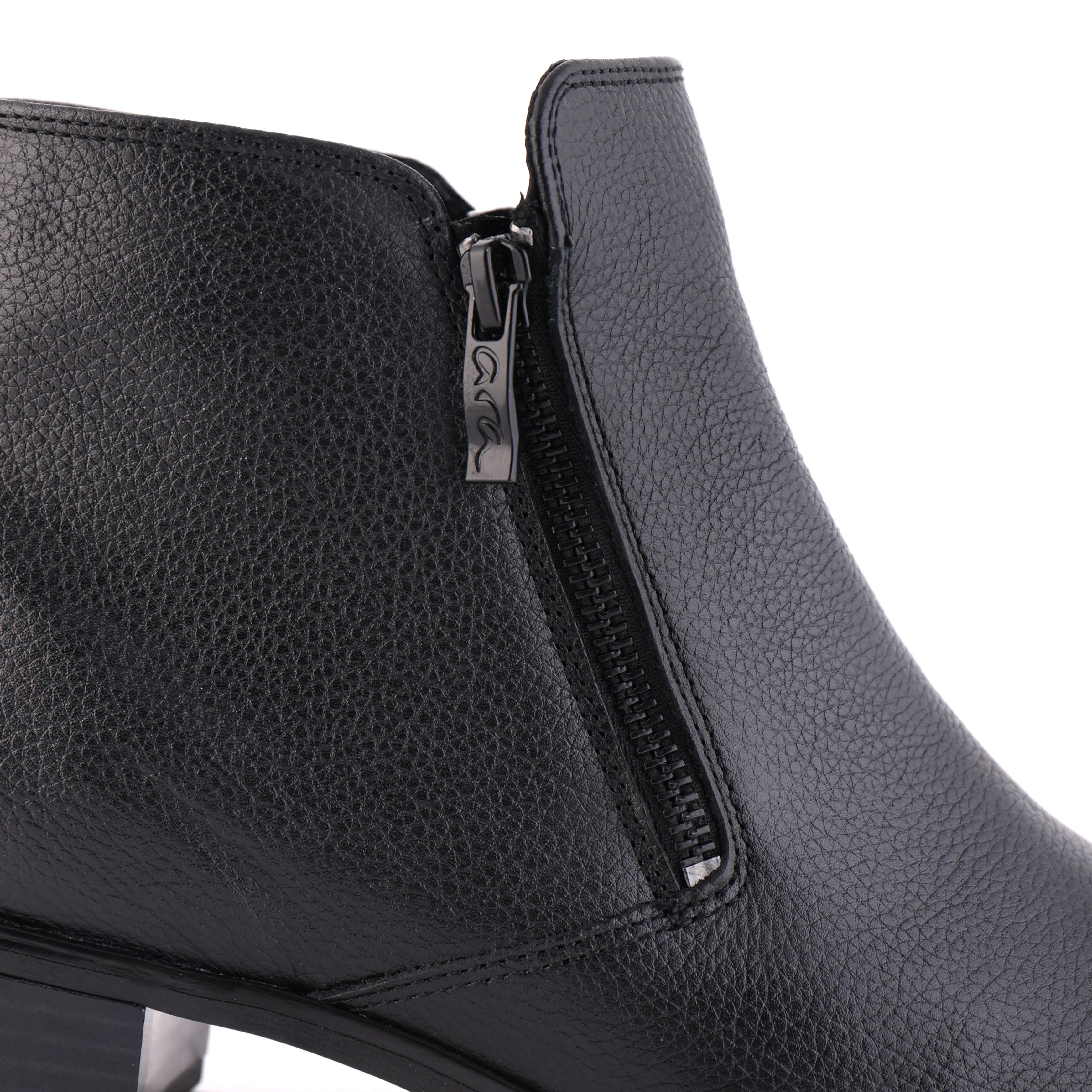 31809 Black Adventure Time Shock Absorbing Functional Minimalist