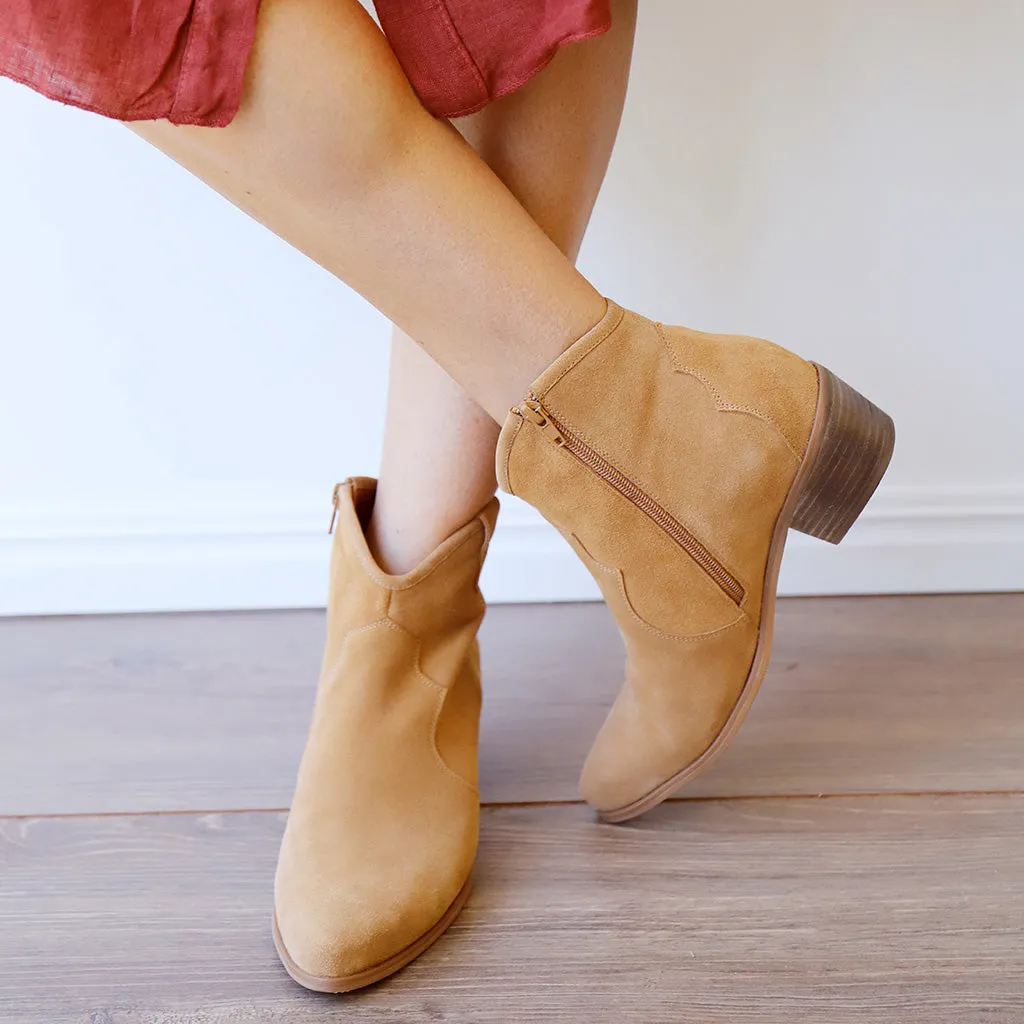 REX Tan Suede Extreme Cold Eco Material Morning Walk