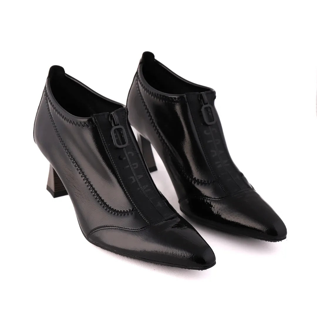 Mud Resistant Outdoor Trek SHAI Black Patent