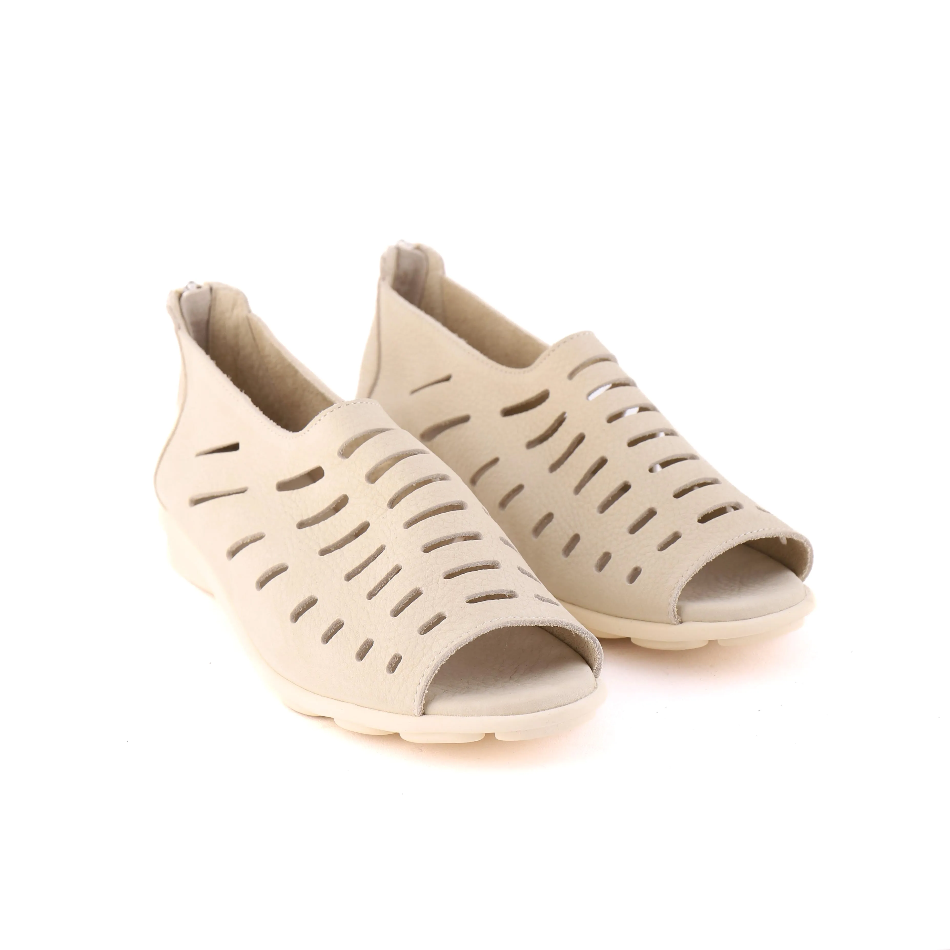 Travel Days Footwear for All DENYLI Beige Nubuck