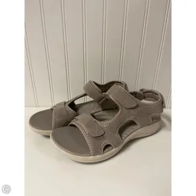 Odor Control Fabric Sandals Flats By Clarks In Grey, Size: 9