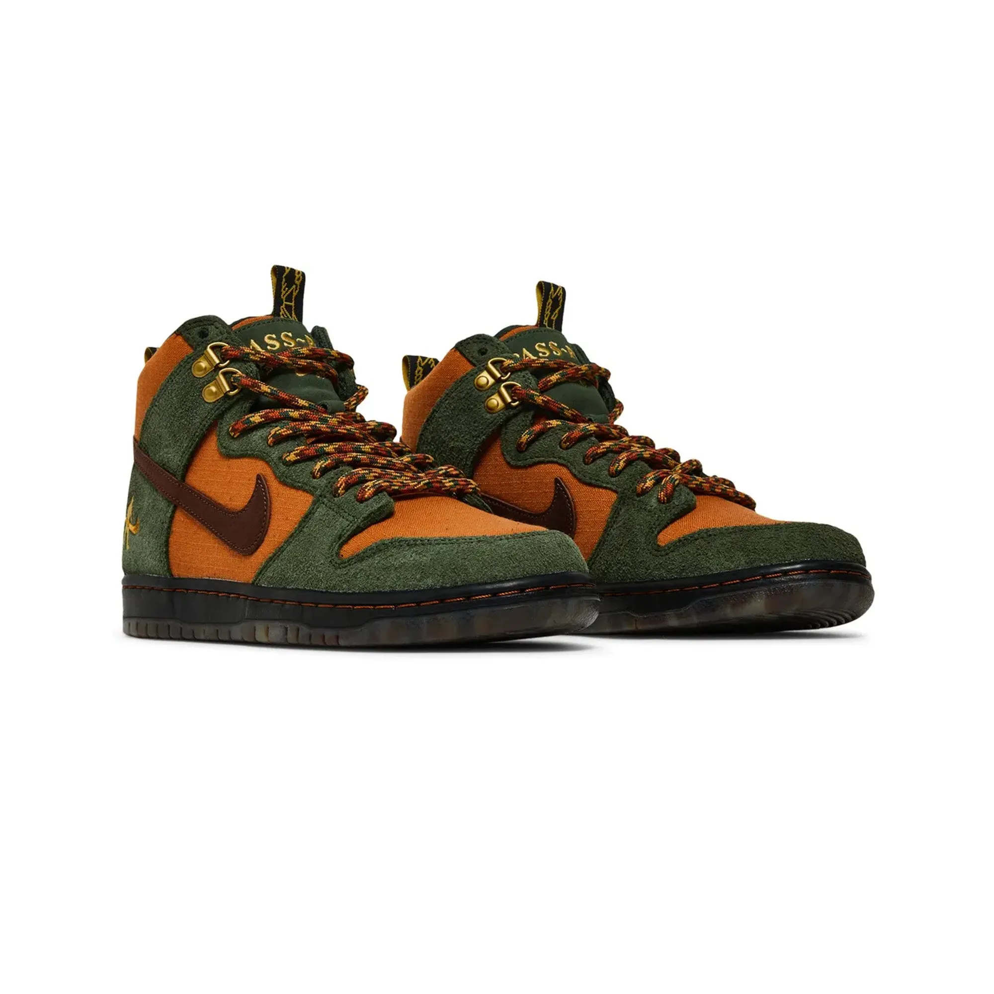 SB Dunk High x PassPort 'Work Boots' (2022) Flexible Tread Pattern