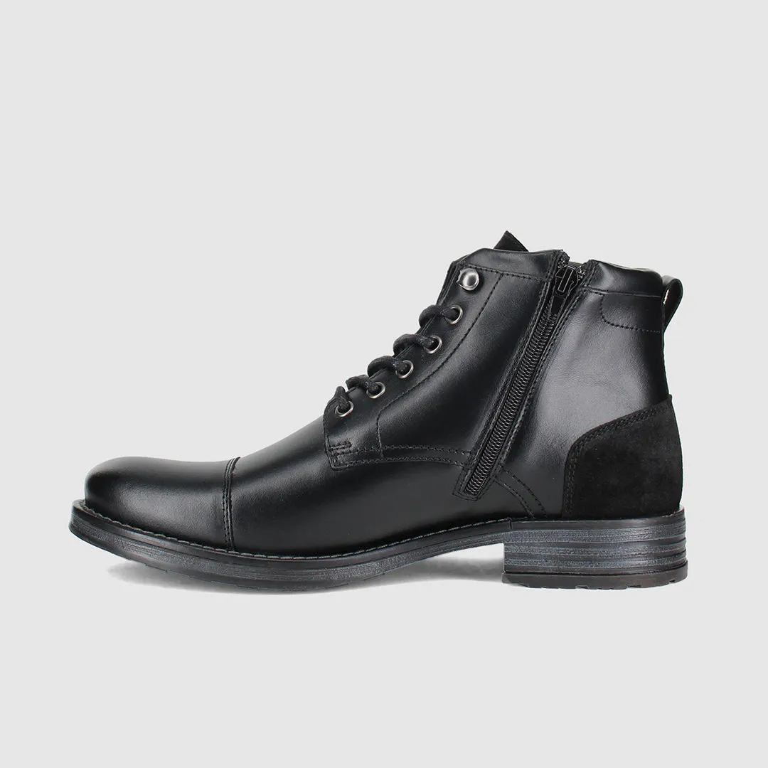 Versatile Outfit Scotia Lace Up Boots Black