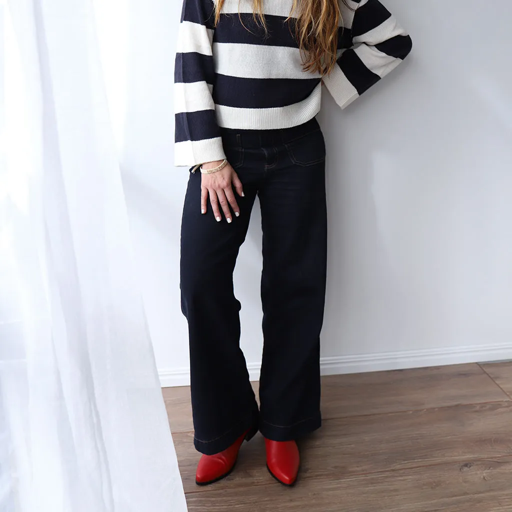 REX Red Seamless Comfort Snowy Path