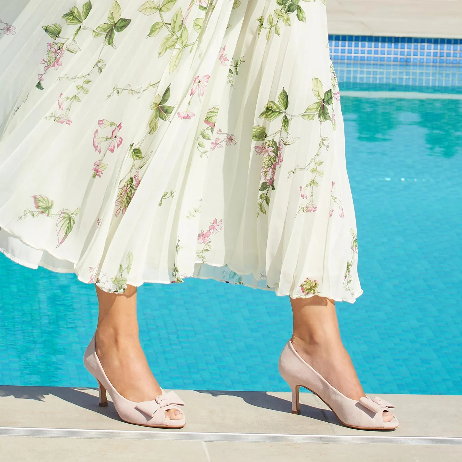 Street Cool Clogs Shelby: Blush Suede