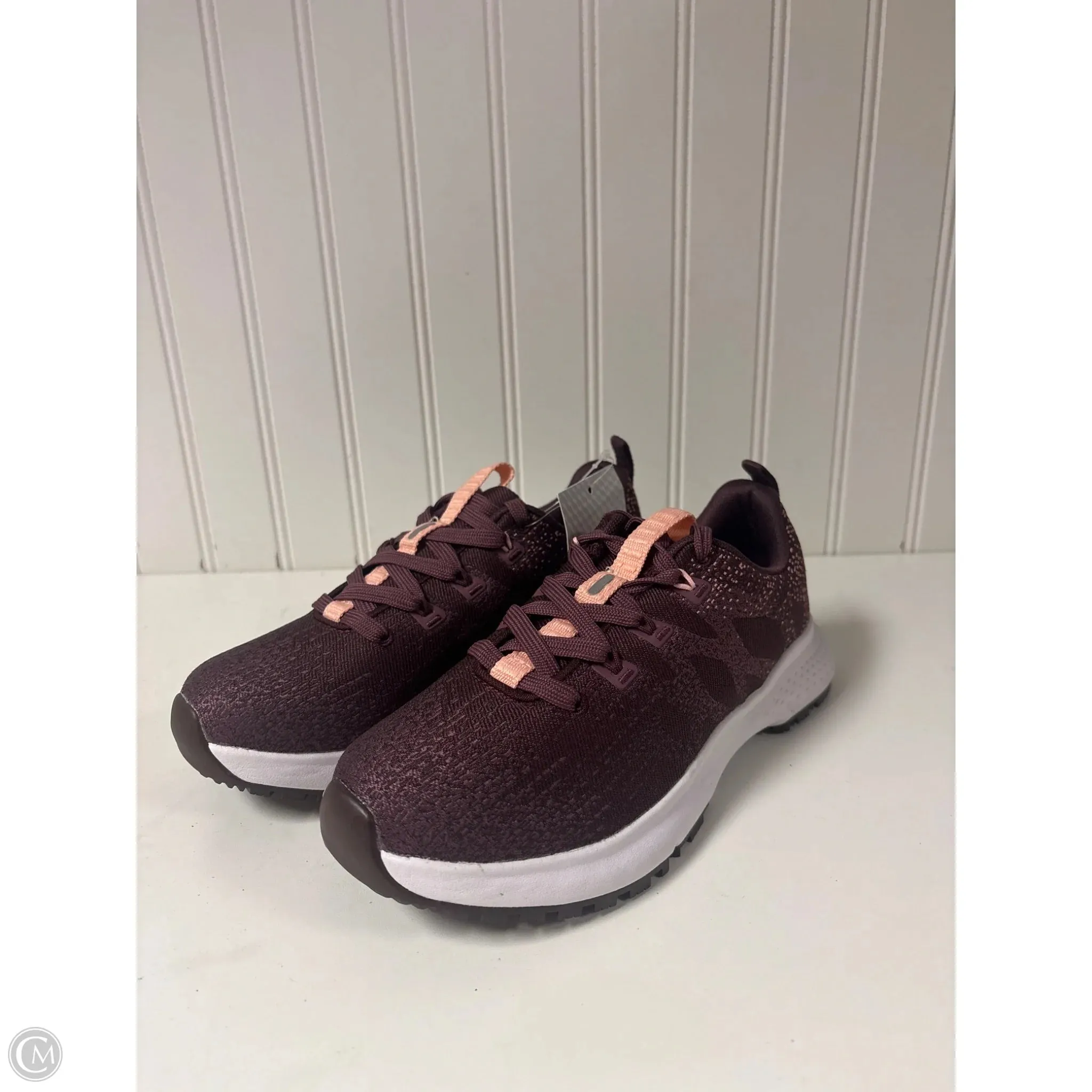 Shopping Look Shoes Athletic By Clothes Mentor In Purple, Size: 5.5