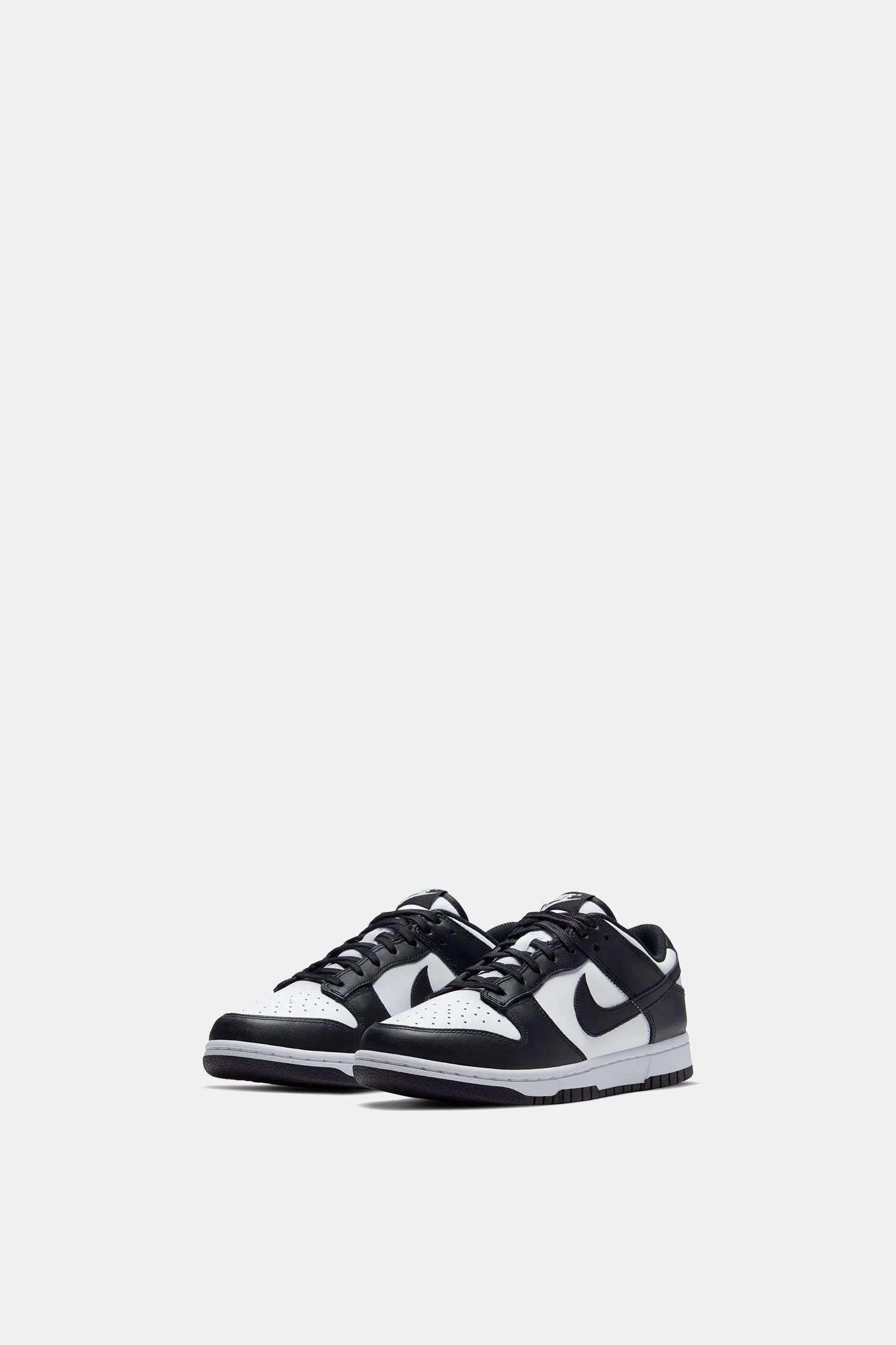 Score Hike Step Flow WOMEN'S NIKE DUNK LOW