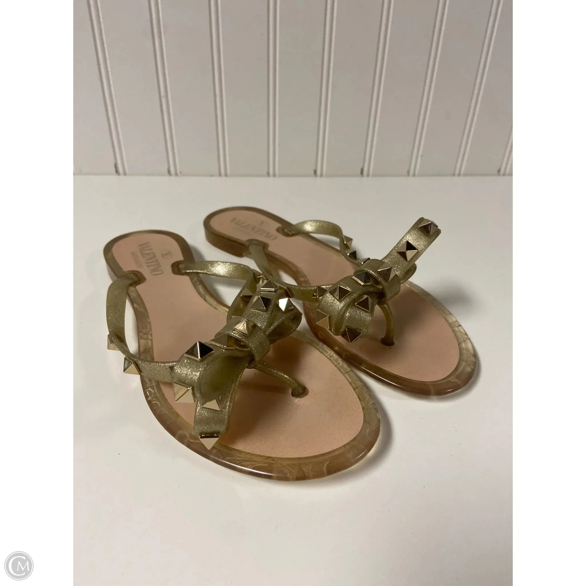 Sandals Luxury Designer By Valentino-garavani In Gold, Size: 5.5 Fog Hike Pastel tone