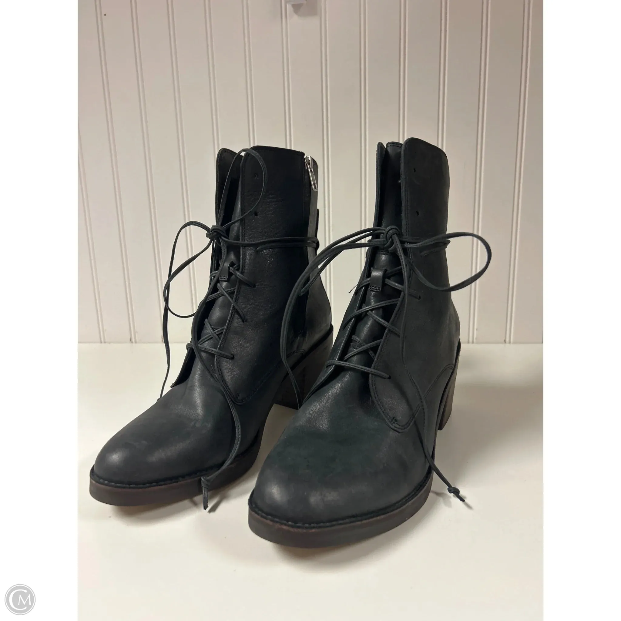 Boots Designer By Ugg In Black, Size: 11 Fast Life