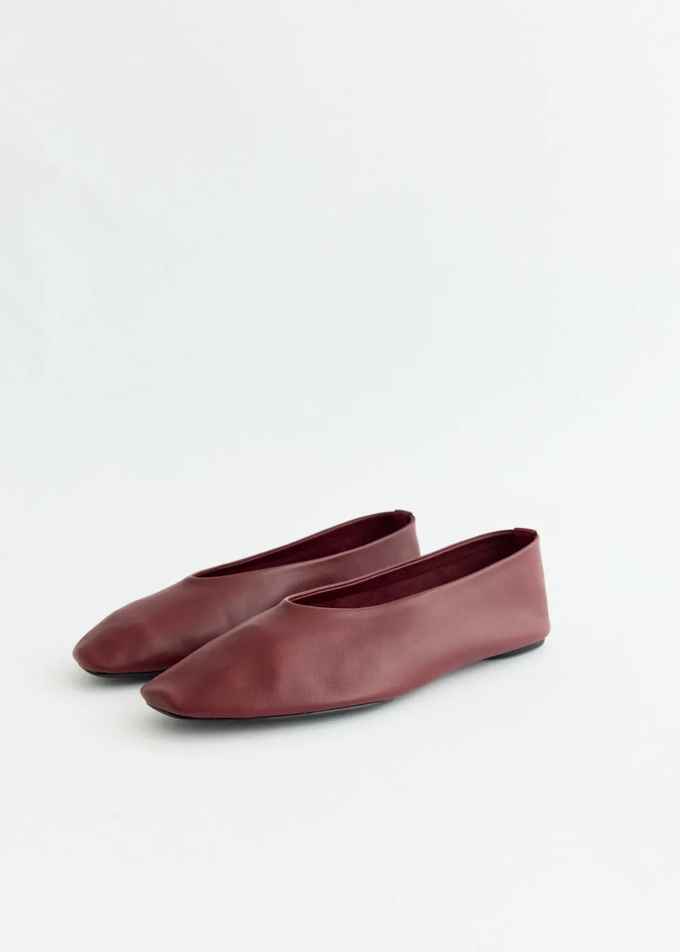 Minimalist Design Philosophy Non-Slip Design Soft Glove Ballet Flats
