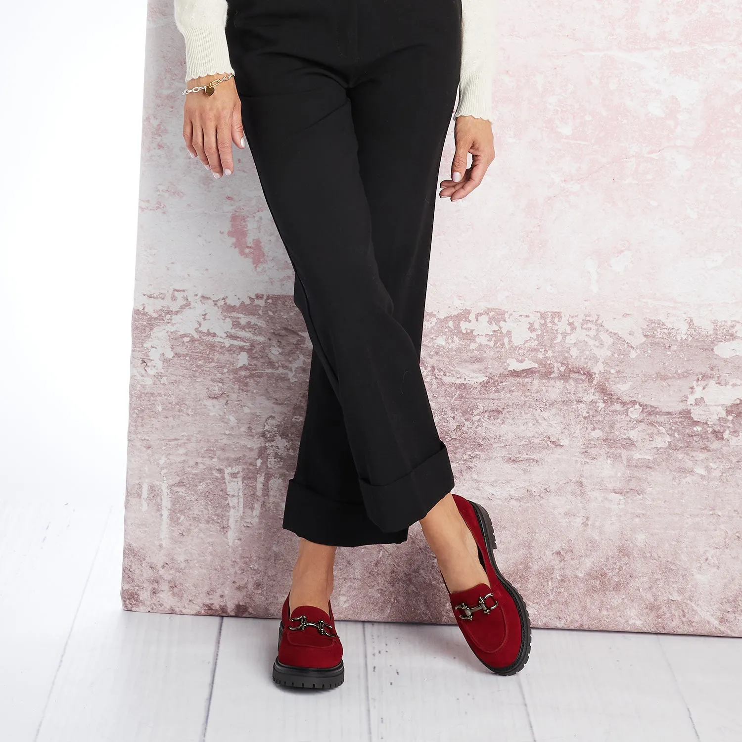 Flat Heel Running Errands Tower: Cherry Suede