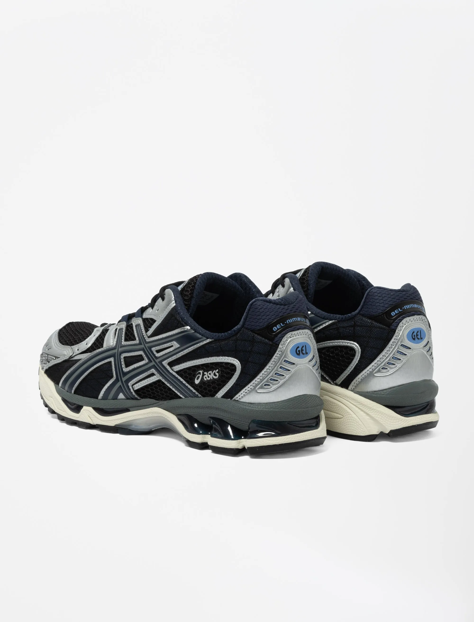 Rubber Traction Grass Step Gel-Nimbus 10.1 (Black/Midnight)