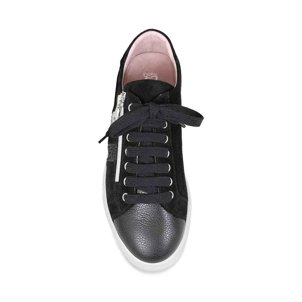 Minimal Design Supportive Feel Sprint: Black Leather & Suede