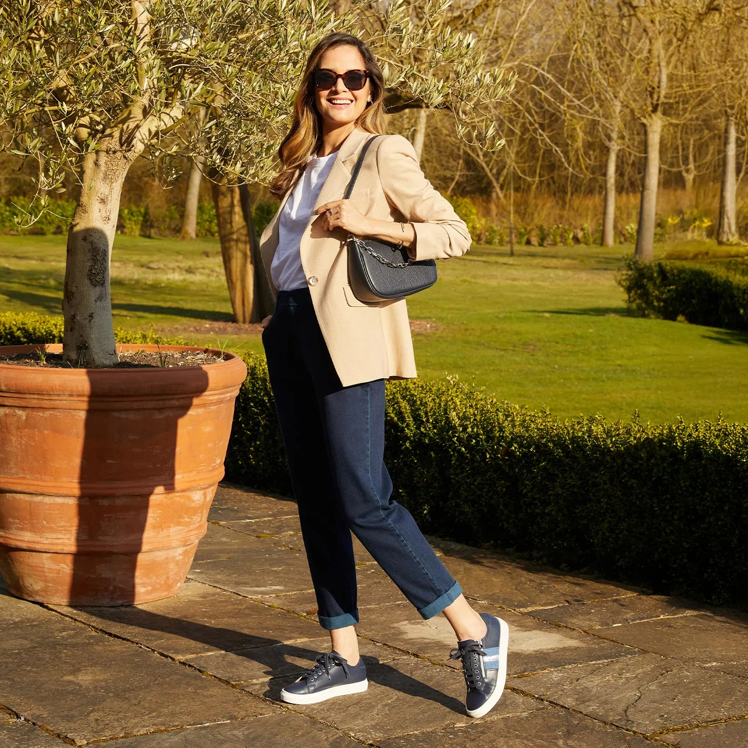 Sprint: Navy Leather & Denim Park Hike Work Day Fit