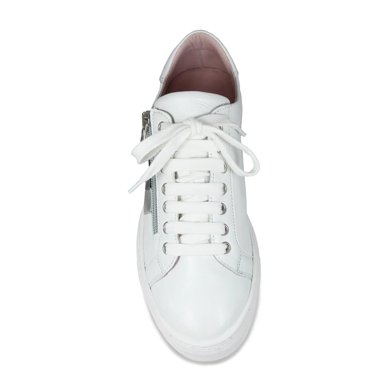 Sprint: White Leather & Metallic Fresh Steps