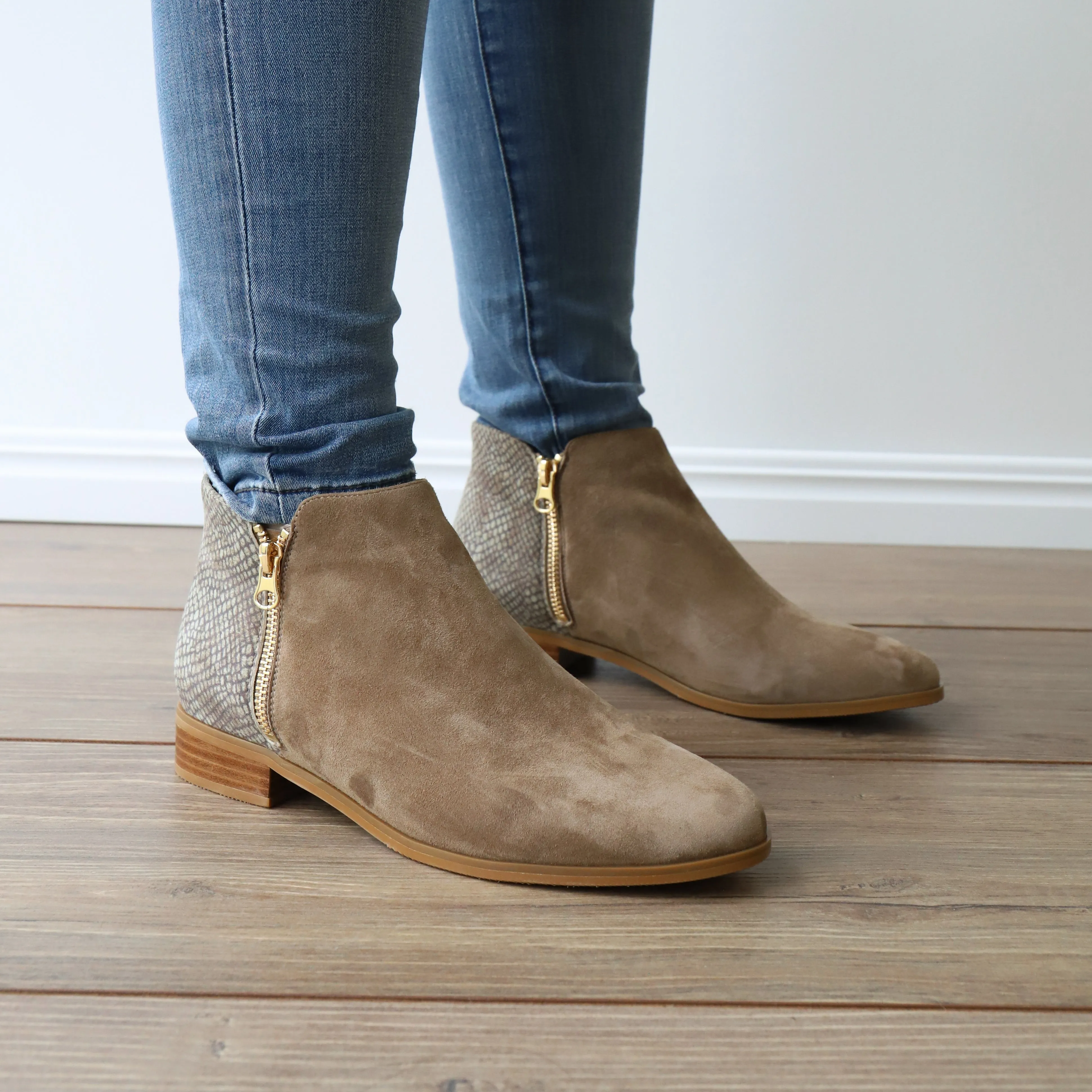 Construction Grade Resilient Sole RIVER Taupe Suede/Snake