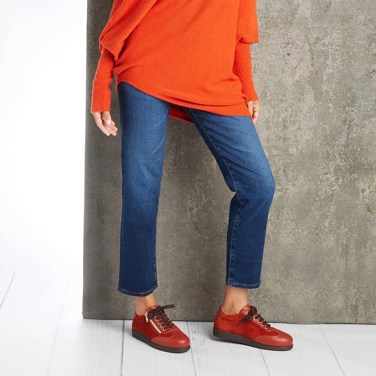 Low Top Style Pixie: Cinnamon Suede