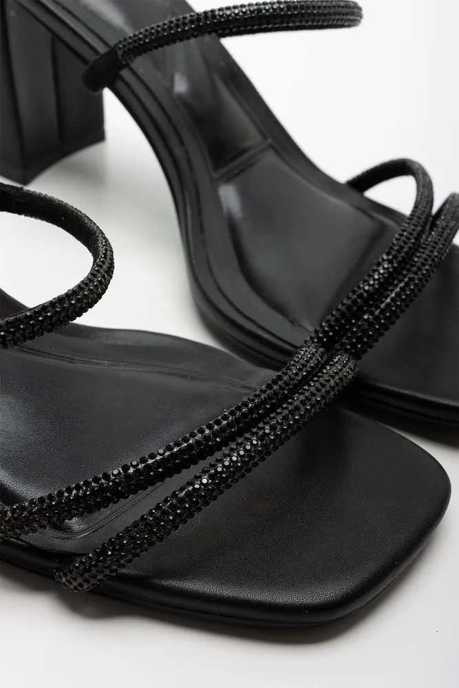 Comfort Fit Strappy Heel Sandal Black