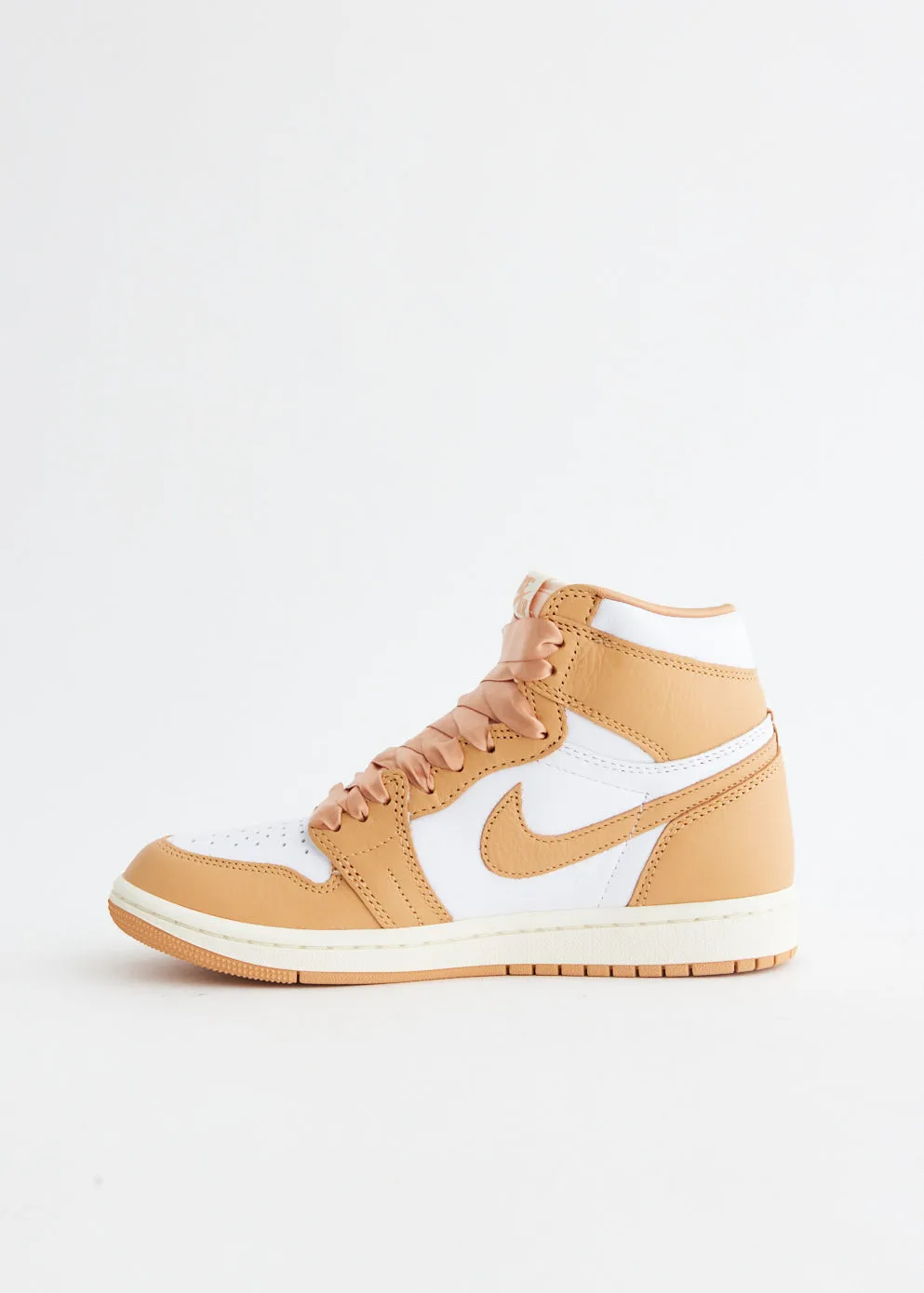 Women's Air Jordan 1 Retro High OG 'Praline' Sneakers Activity Use Dawn Pace