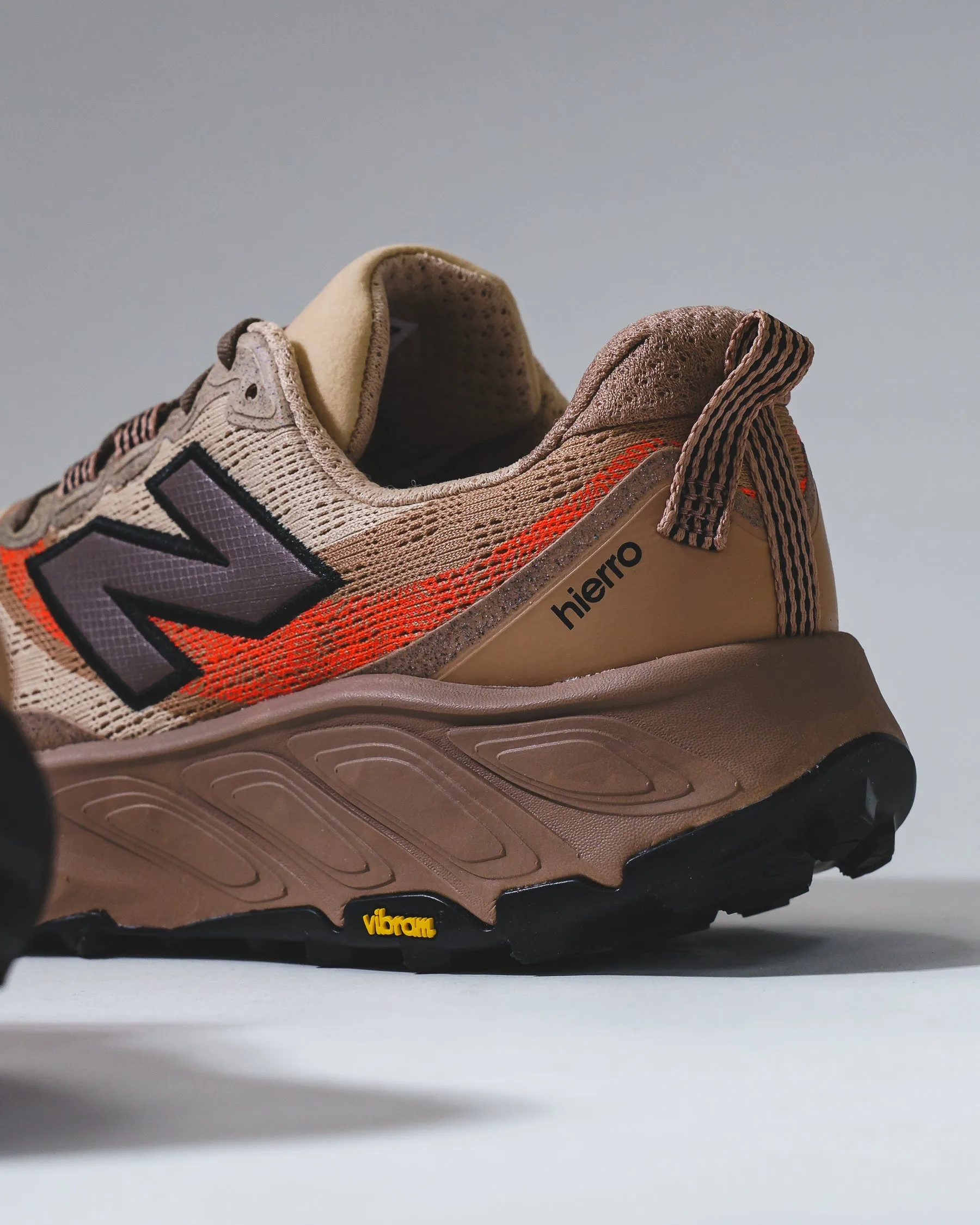 New Balance Men Fresh Foam X Hierro v9 Dark Juniper MTHIERV9 Warm-up Carbon Fiber Reinforcement