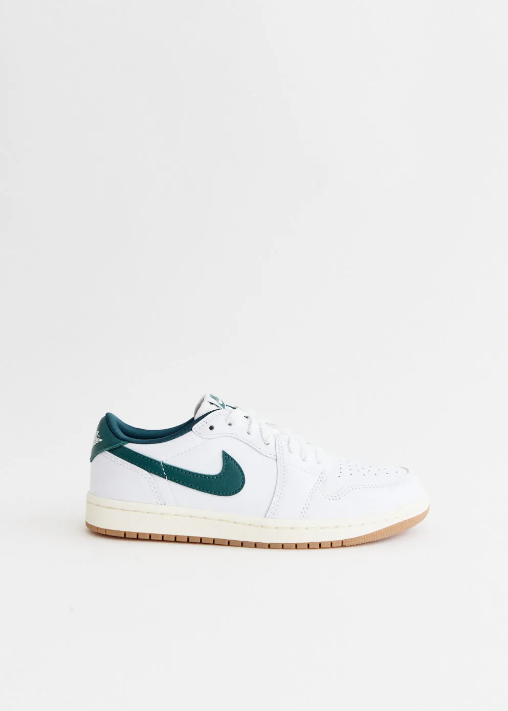 Travel Snap Women's Air Jordan 1 Low OG 'Oxidized Green' Sneakers
