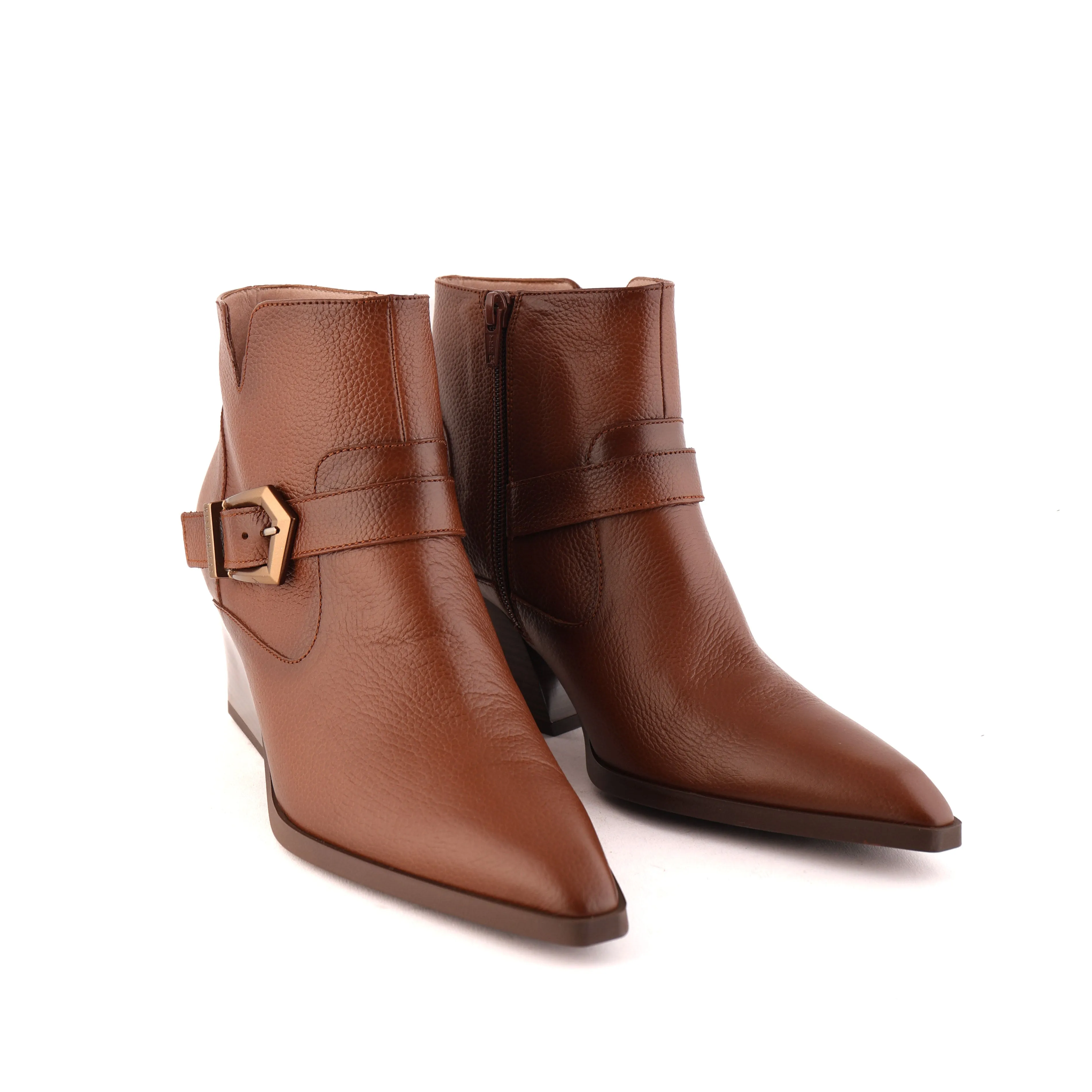 SABELLE Tan Comfort Tongue Perfect Fit