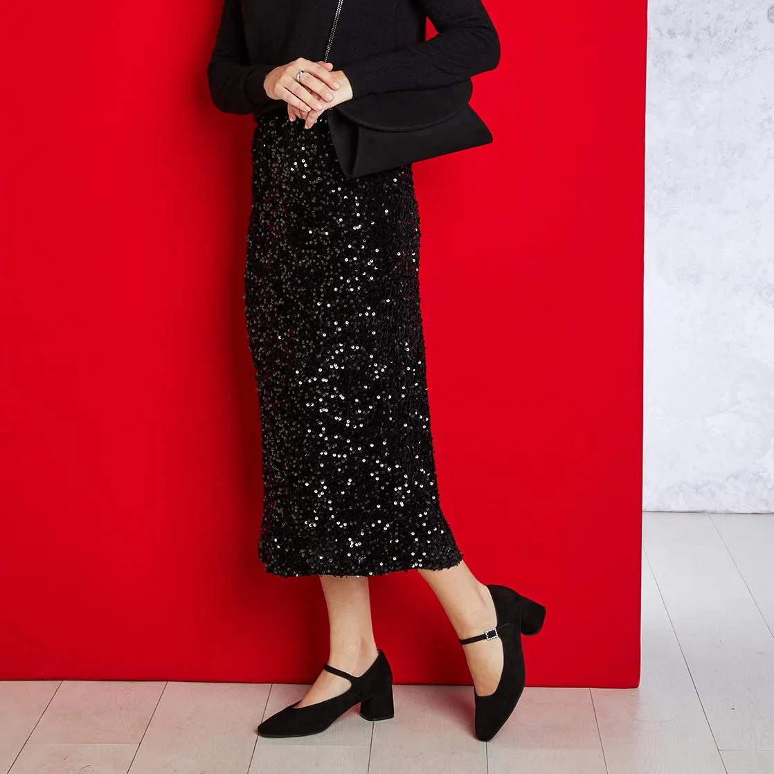 Vida: Black Suede Collapsible Heel Design Go Casual