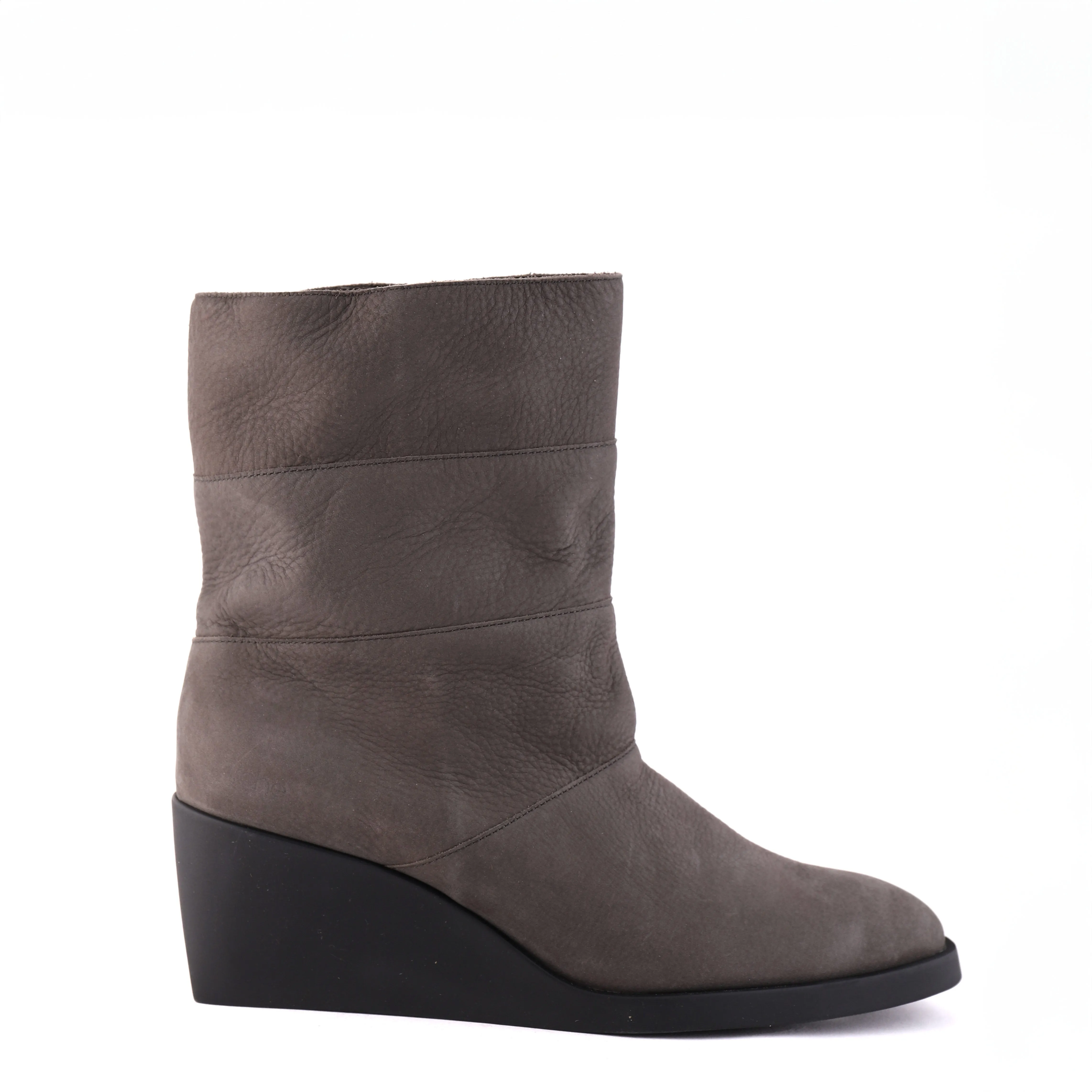 TILLEY Grey Nubuck Cushioned Base Velvet Texture