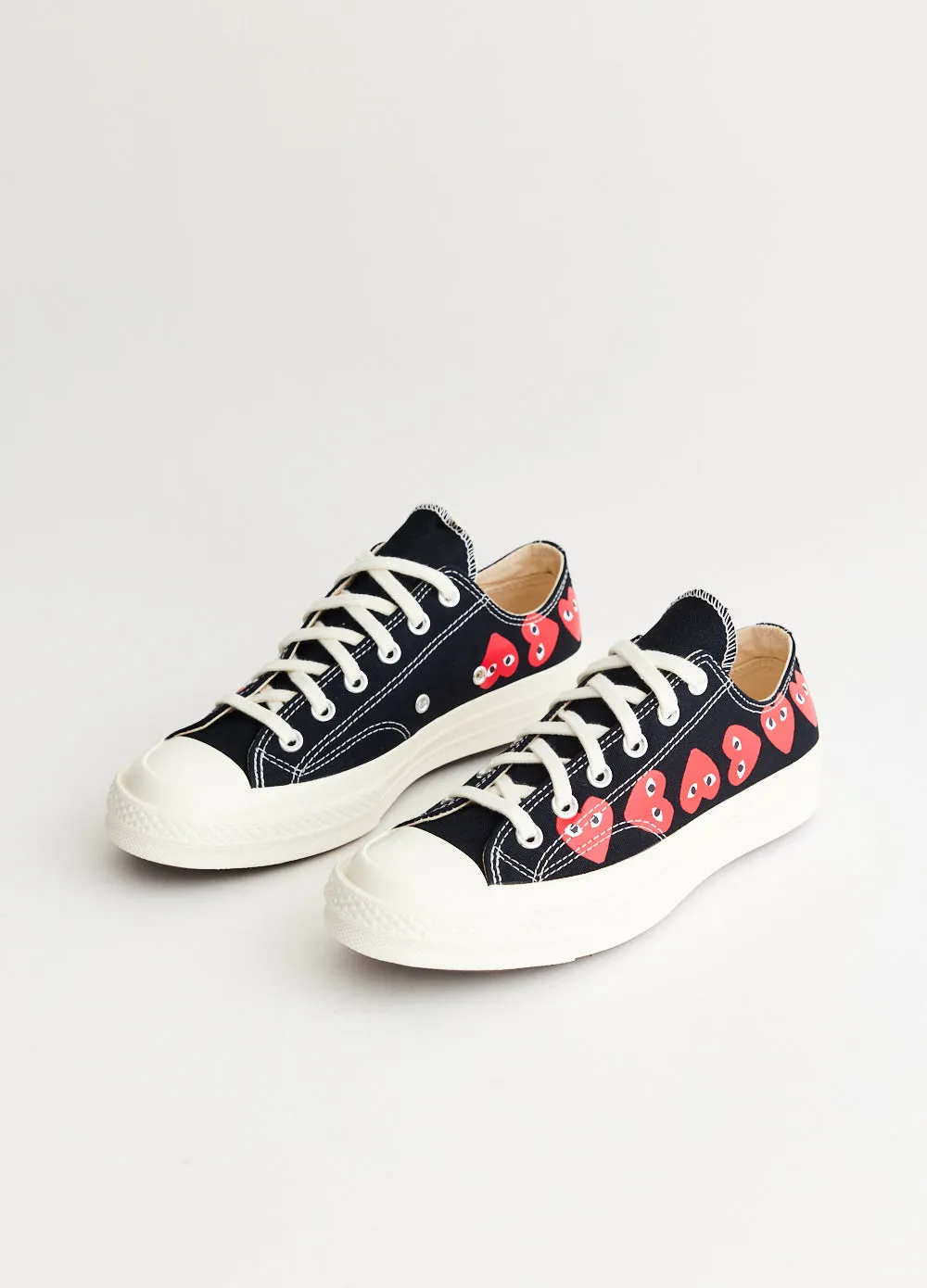 K126 Converse Multi Heart Low Top Sneakers Chill Essential